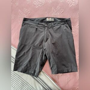 Fjallraven Abisko Lite Shorts, Dark Gray, Size 36